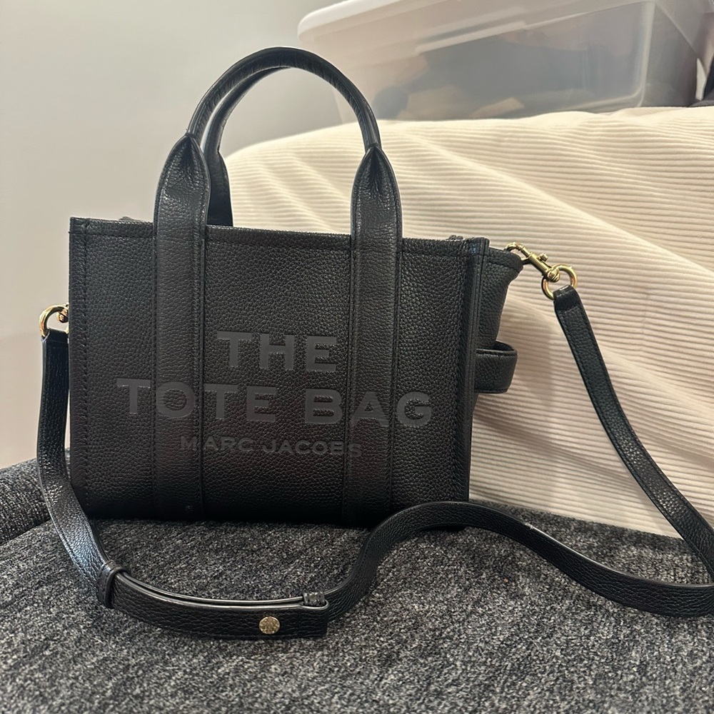 Marc Jacobs the tote bag